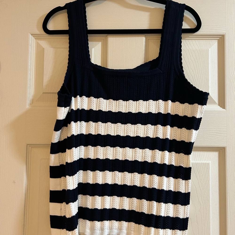 LC Lauren Conrad Navy Knit Top